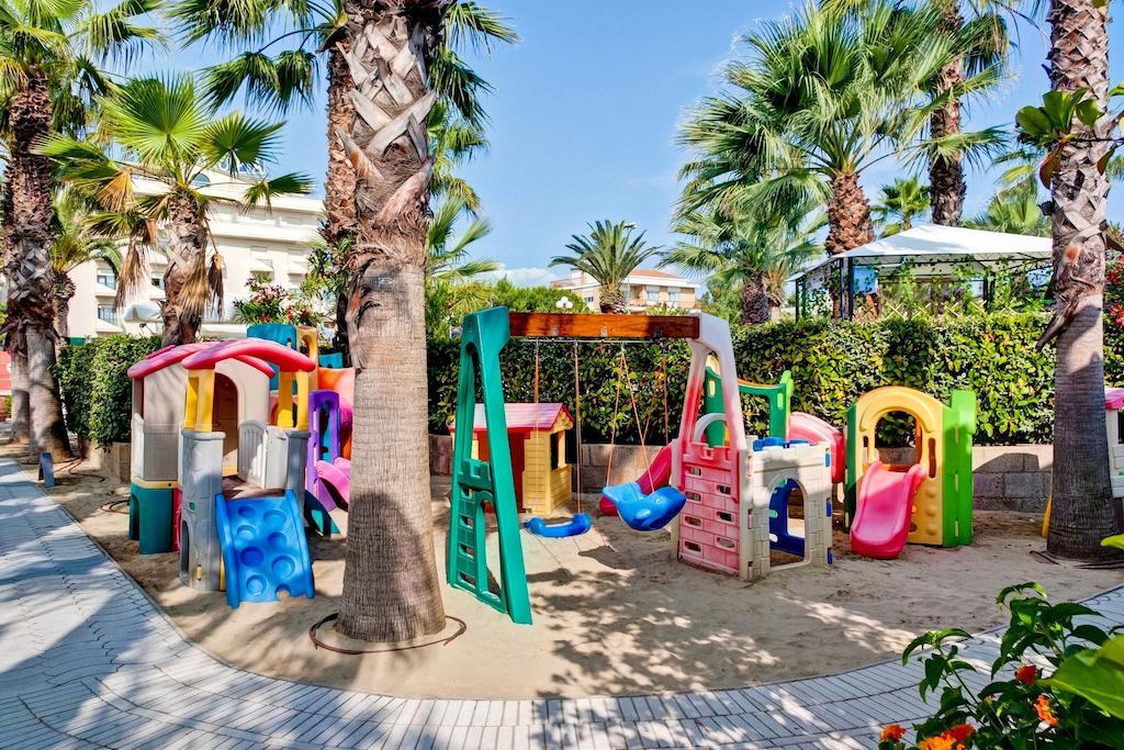Hotel Europa Beach Village ジュリアノーヴァ エクステリア 写真