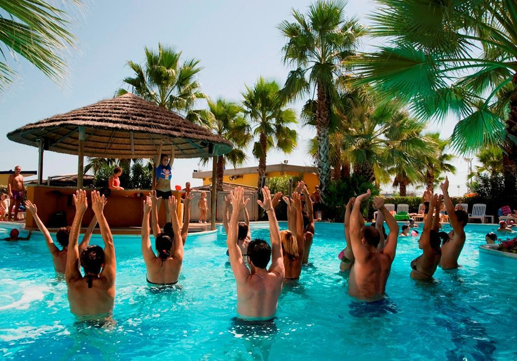 Hotel Europa Beach Village ジュリアノーヴァ エクステリア 写真