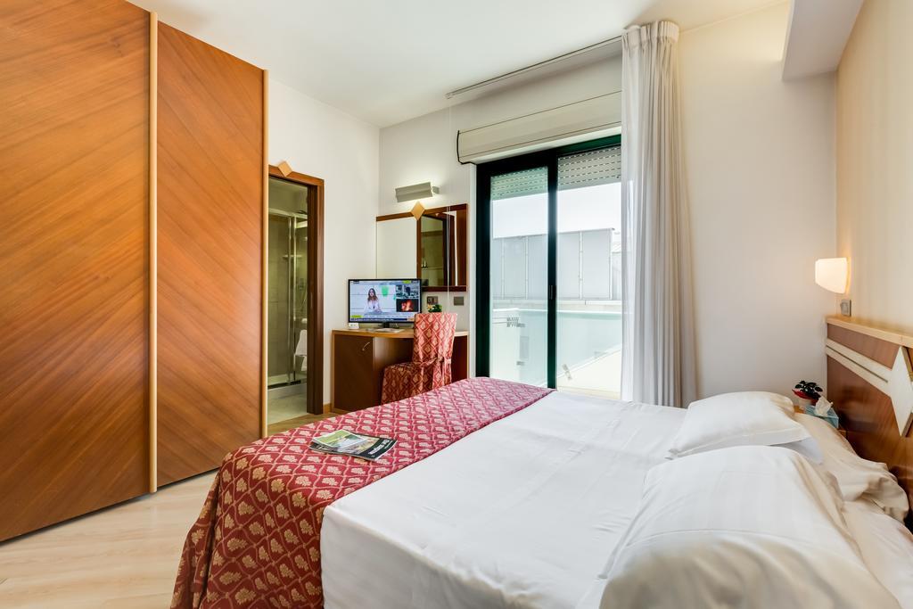 Hotel Europa Beach Village ジュリアノーヴァ 部屋 写真